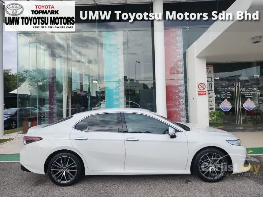 2022 Toyota Camry V Sedan