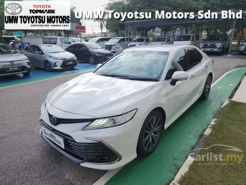 2022 Toyota Camry V Sedan