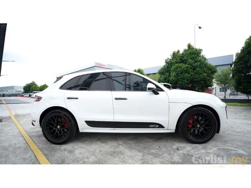 2016 Porsche Macan GTS SUV