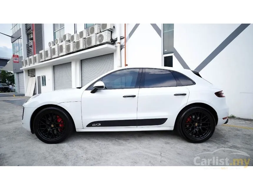 2016 Porsche Macan GTS SUV