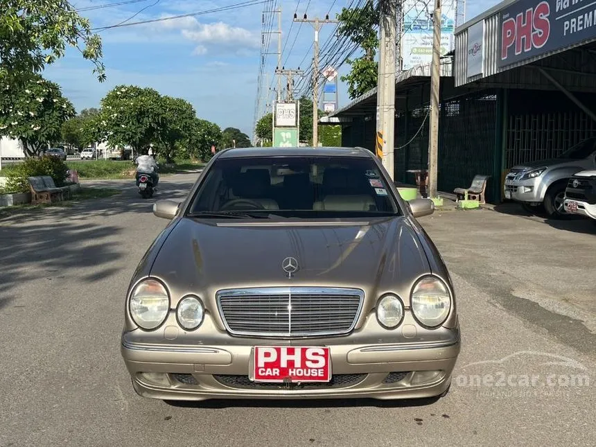 2002 Mercedes-Benz E200 Kompressor Sedan