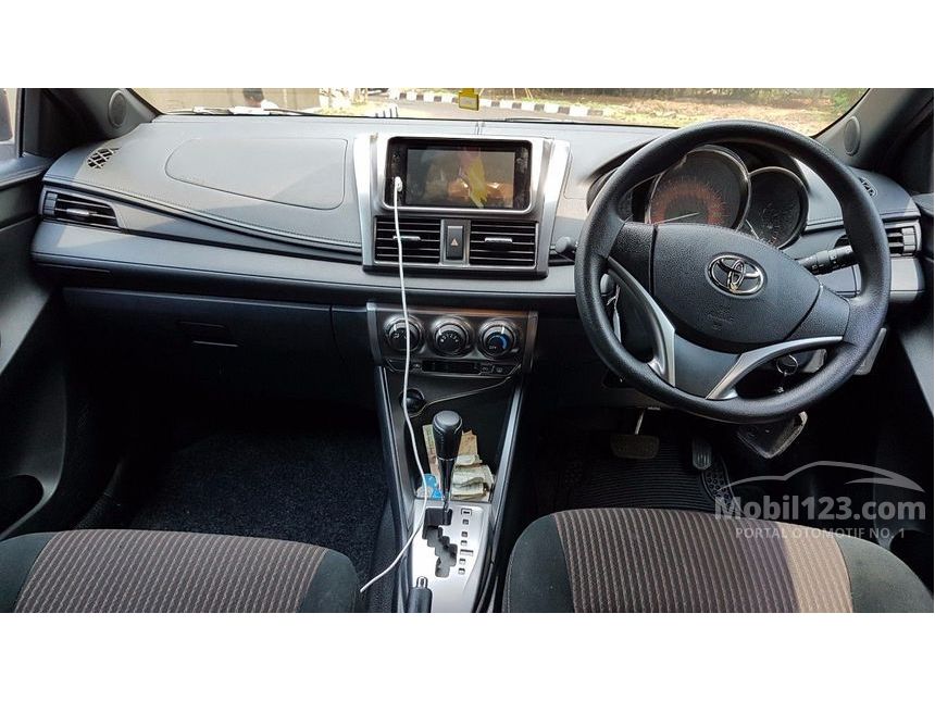 2016 Toyota Yaris G Hatchback