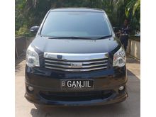 2014 Toyota NAV1 2.0 Luxury V MPV hitam sdh ada coolbox dp48jtan saja