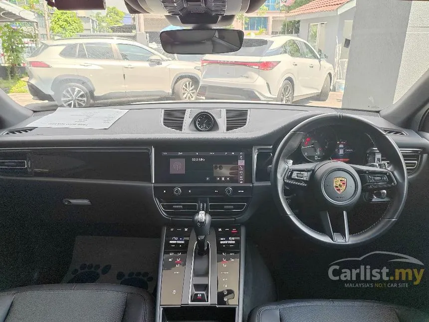 2021 Porsche Macan SUV