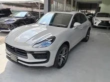 2021 Porsche Macan 2.0 Turbo SUV / AWD / #CRAYON #GRAY
