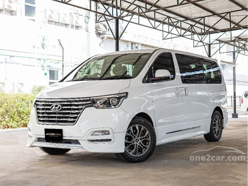 2020 Hyundai GRAND STAREX Premium Wagon