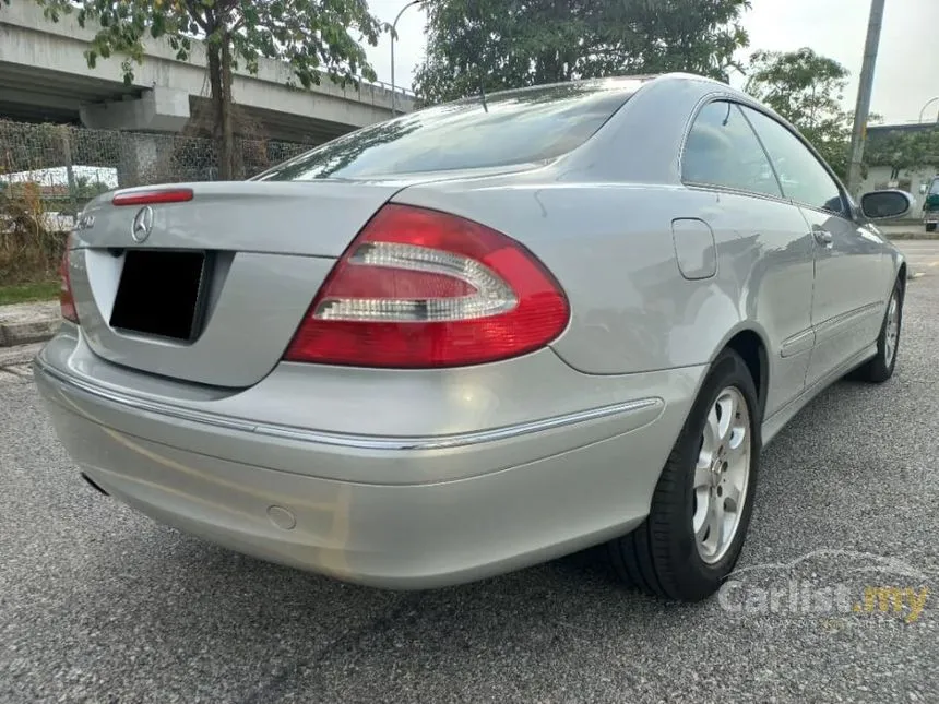 2003 Mercedes-Benz CLK240 Coupe
