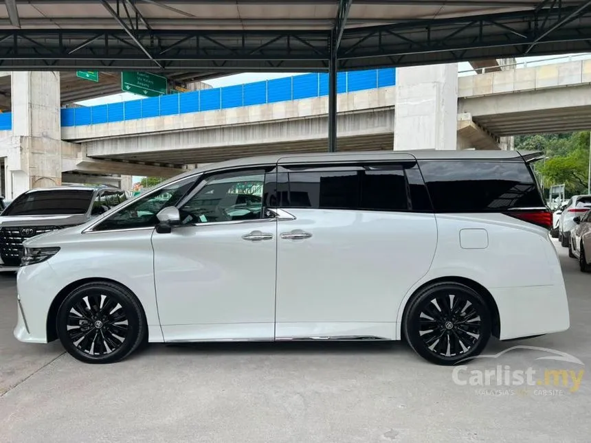 2025 Toyota Alphard Executive Lounge MPV