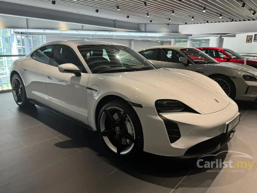 2023 Porsche Taycan GTS Sedan