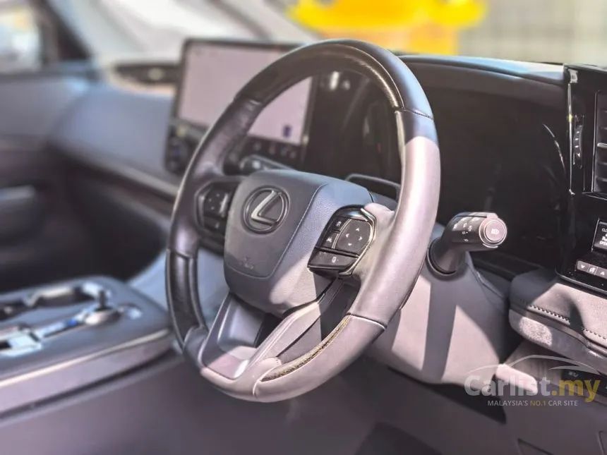 2024 Lexus LM 500h 4 Seater MPV