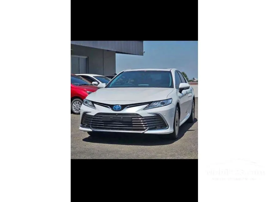 Jual Mobil Toyota Camry 2023 V 2.5 di Jawa Barat Automatic Sedan Putih Rp 774.400.000