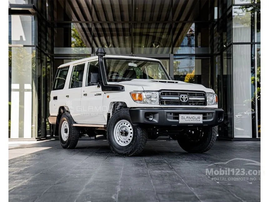 2022 Toyota Land Cruiser Double Cab Chassis 79 GXL Dual Cab Pick-up