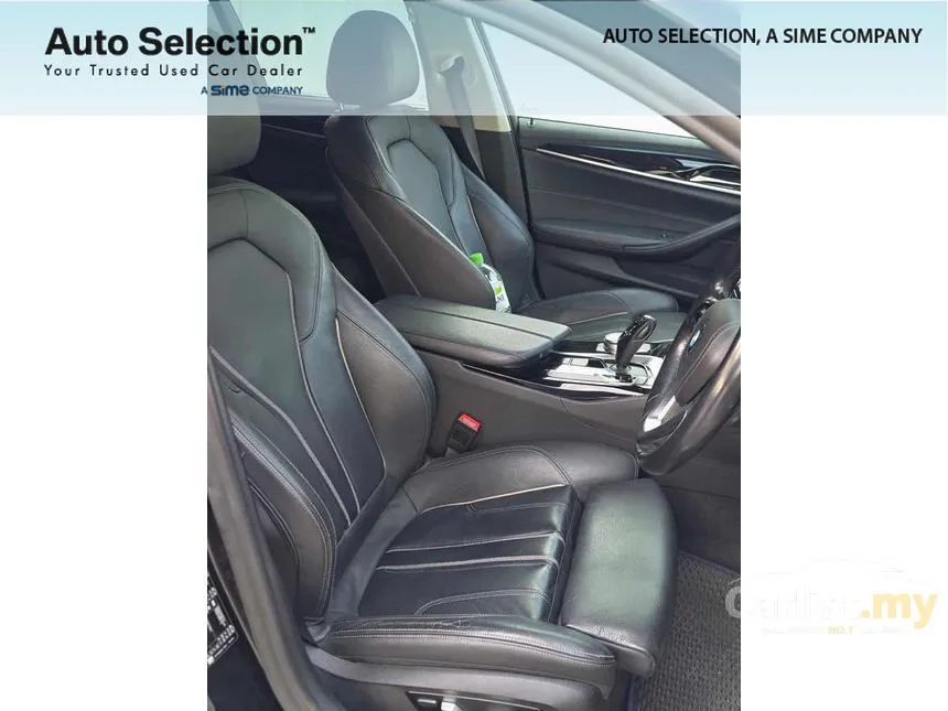 2020 BMW 520i Luxury Sedan