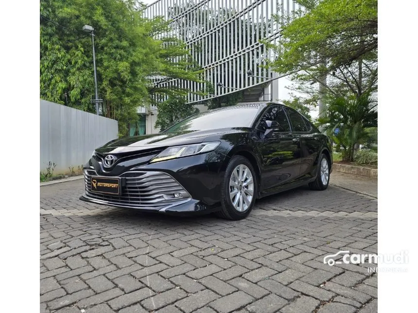 2020 Toyota Camry V Sedan