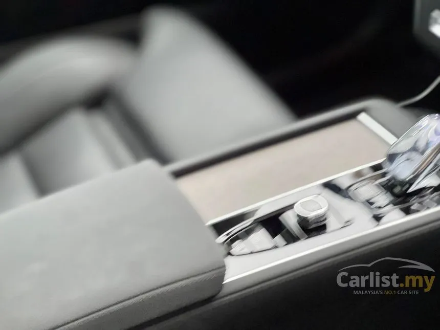 2025 Volvo XC90 Ultra T8 PHEV SUV