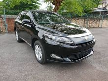 Toyota Harrier 2.0 Elegance ALPINE Touchscreen Black Interior 2015 RAYA PROMOTION