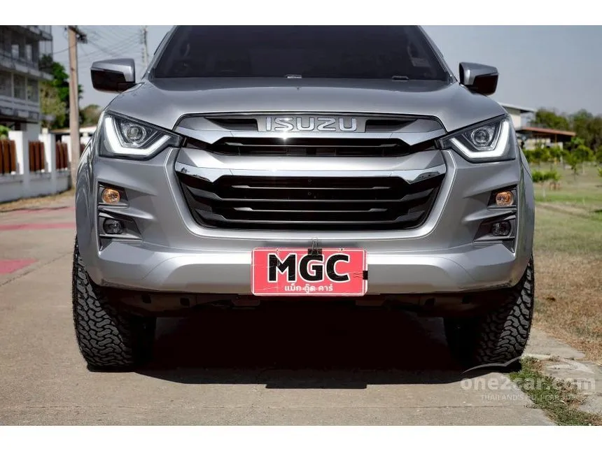 2022 Isuzu D-MAX Vcross Z Space Cab Pickup