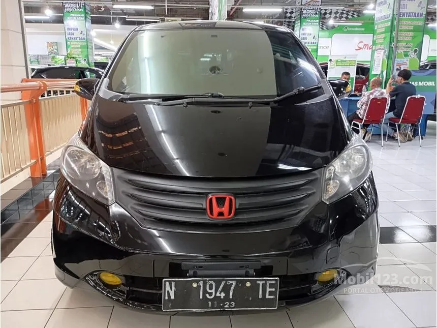 Jual Mobil Honda Freed 2009 1.5 1.5 di Jawa Timur Automatic MPV Hitam Rp 125.000.000