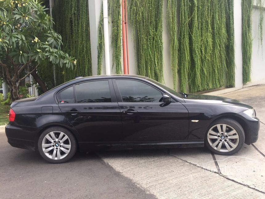 Jual Mobil  BMW  320i  2011 E90  2 0 di DKI Jakarta Automatic 