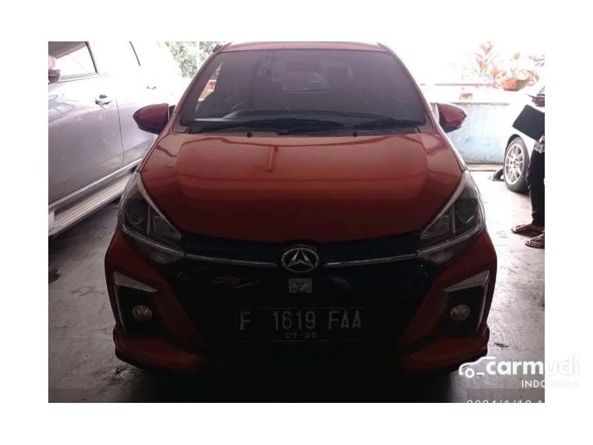 Jual Mobil Daihatsu Ayla 2021 R Deluxe 1.2 di Jawa Barat Automatic Hatchback Orange Rp 133.000.000