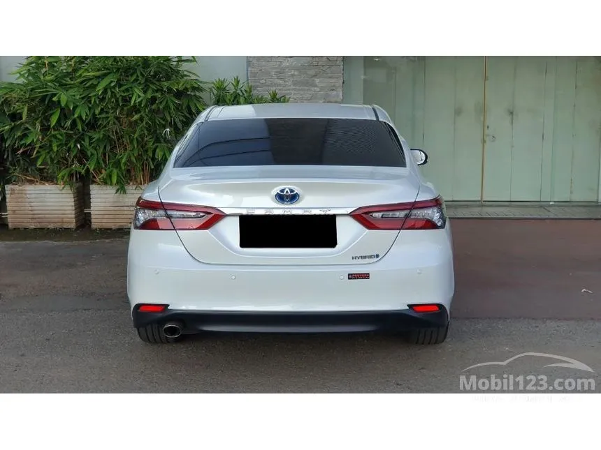 2023 Toyota Camry Hybrid Sedan