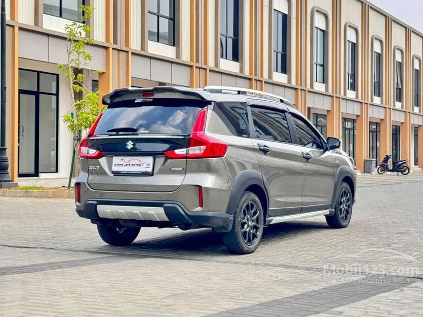 2023 Suzuki XL7 Beta Hybrid SUV