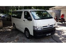 2009 Toyota Hiace 2.5 turbo low roof