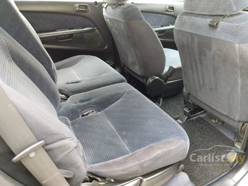2003 Honda Stream MPV