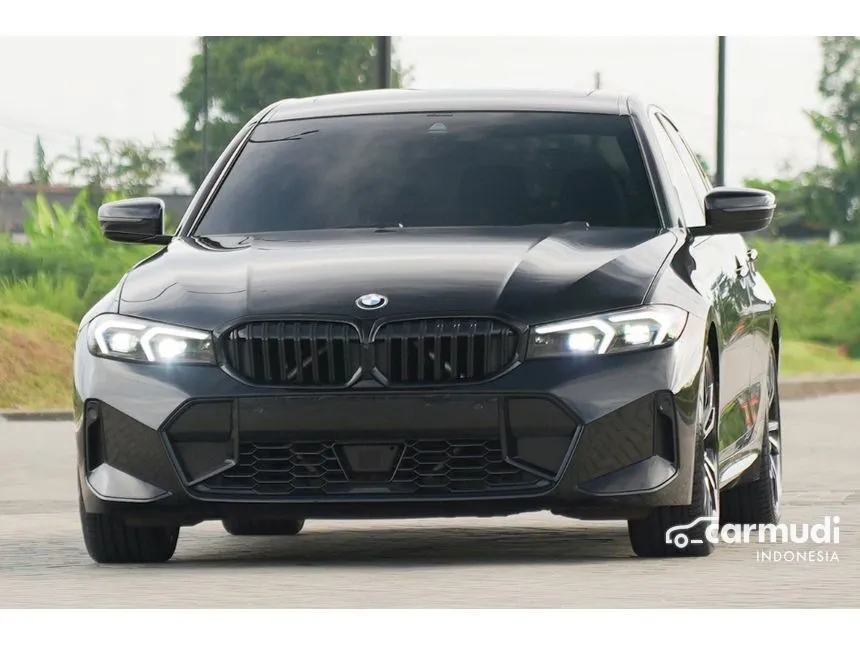 2023 BMW 330i M Sport Pro Sedan