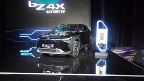 Indennya Bisa Tahunan, Toyota Tutup Dulu Pemesanan Mobil Listrik bZ4X