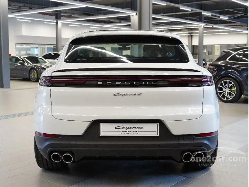 2026 Porsche CAYENNE S E-Hybrid Coupe