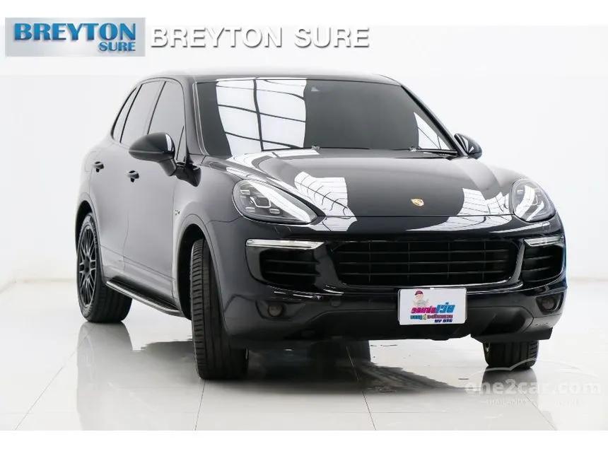 2015 Porsche CAYENNE S Hybrid SUV