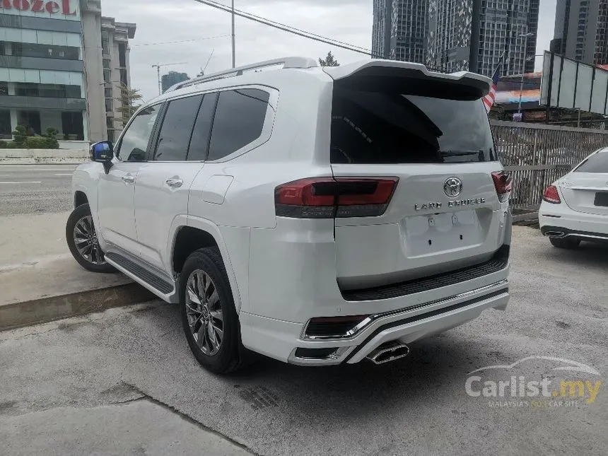 2021 Toyota Land Cruiser ZX SUV