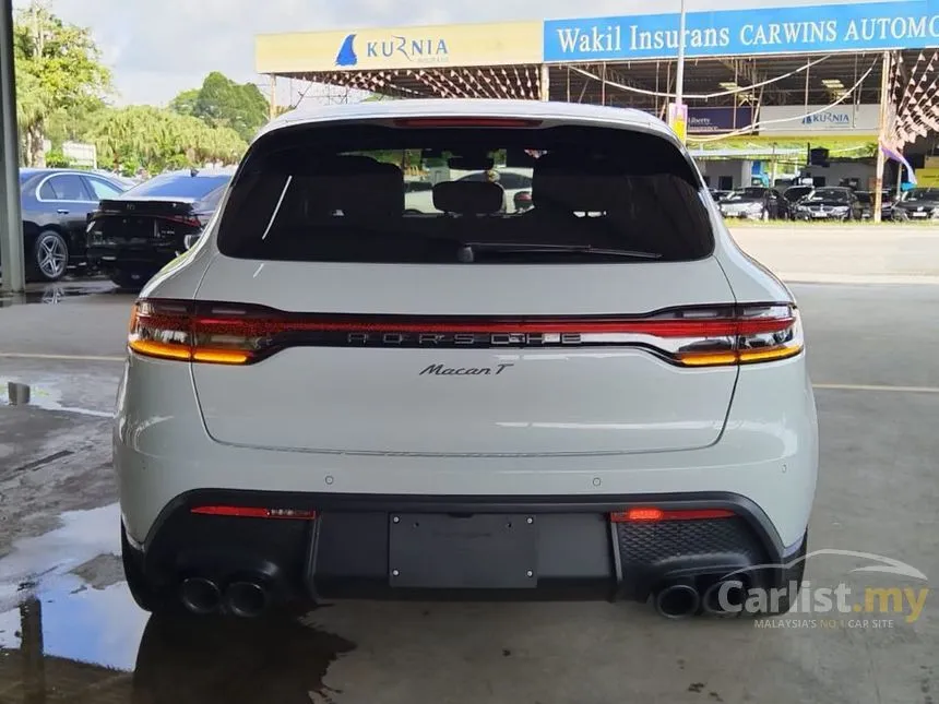 2022 Porsche Macan SUV