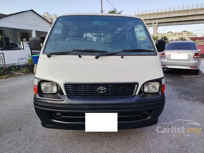 2005 Toyota Hiace Van