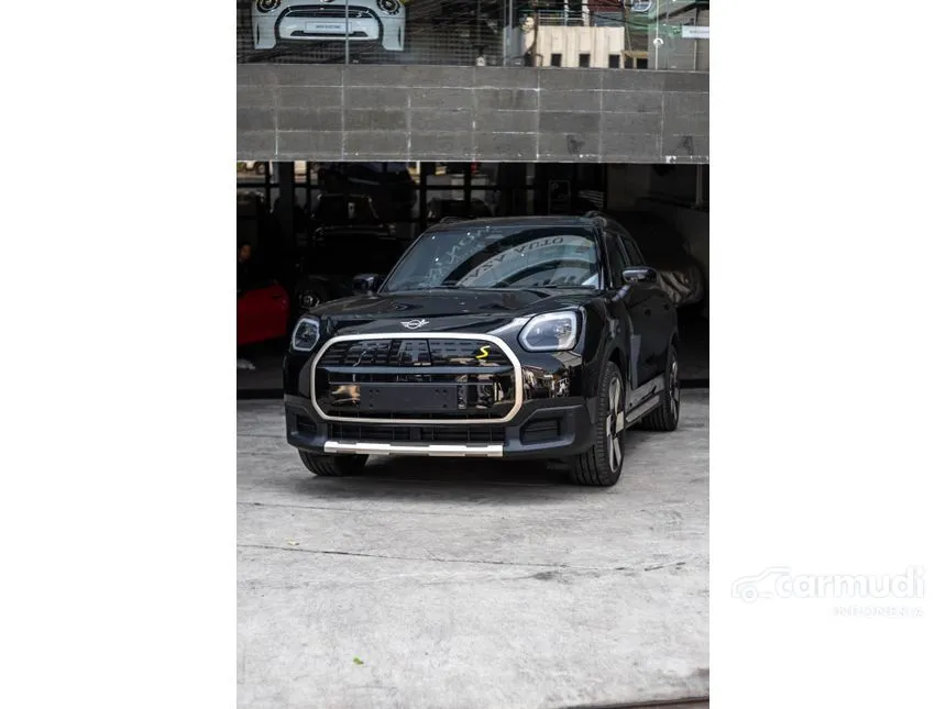 Jual Mobil MINI Countryman 2024 SE ALL4 di DKI Jakarta Automatic SUV Hitam Rp 1.360.000.000