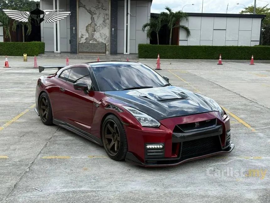 2013 Nissan GT-R Premium Edition Coupe