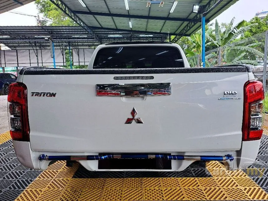 2022 Mitsubishi Triton Quest Dual Cab Pickup Truck