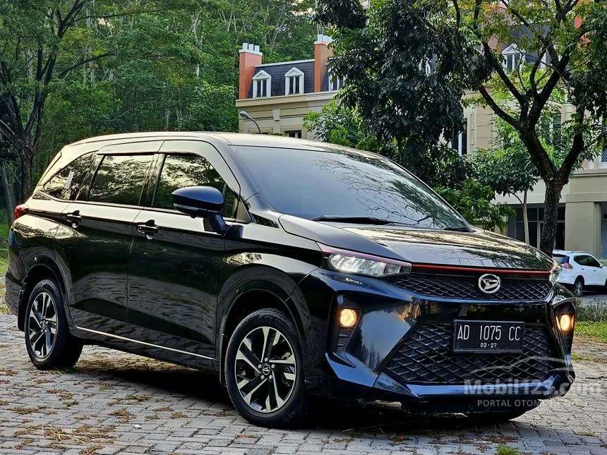 Jual Mobil Daihatsu Xenia 2022 R 1.5 di Jawa Tengah Automatic MPV Hitam Rp 199.000.000