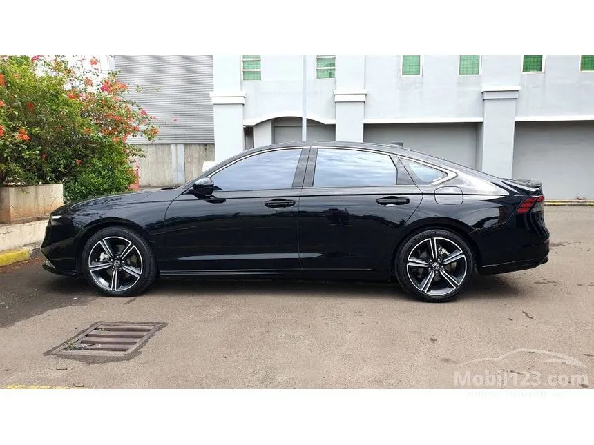 2024 Honda Accord RS e:HEV Sedan