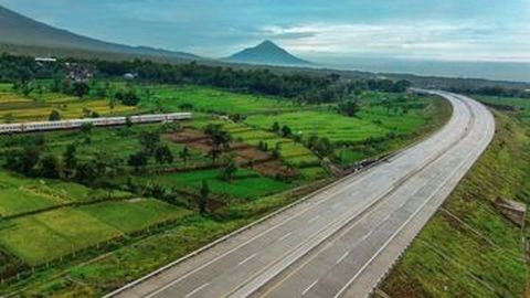 Presiden Jokowi Resmikan Tol Pandaan-Malang