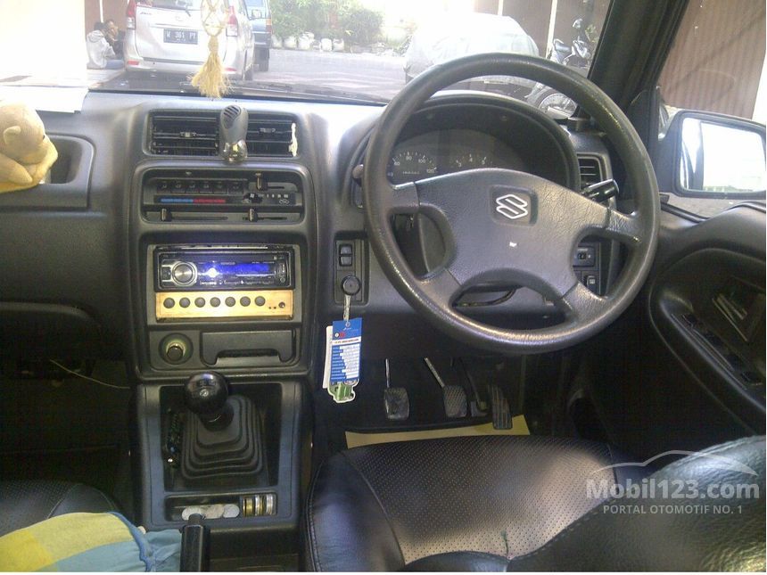 Jual Mobil Suzuki Escudo 1997 JLX 1.6 di Jawa Timur Manual 