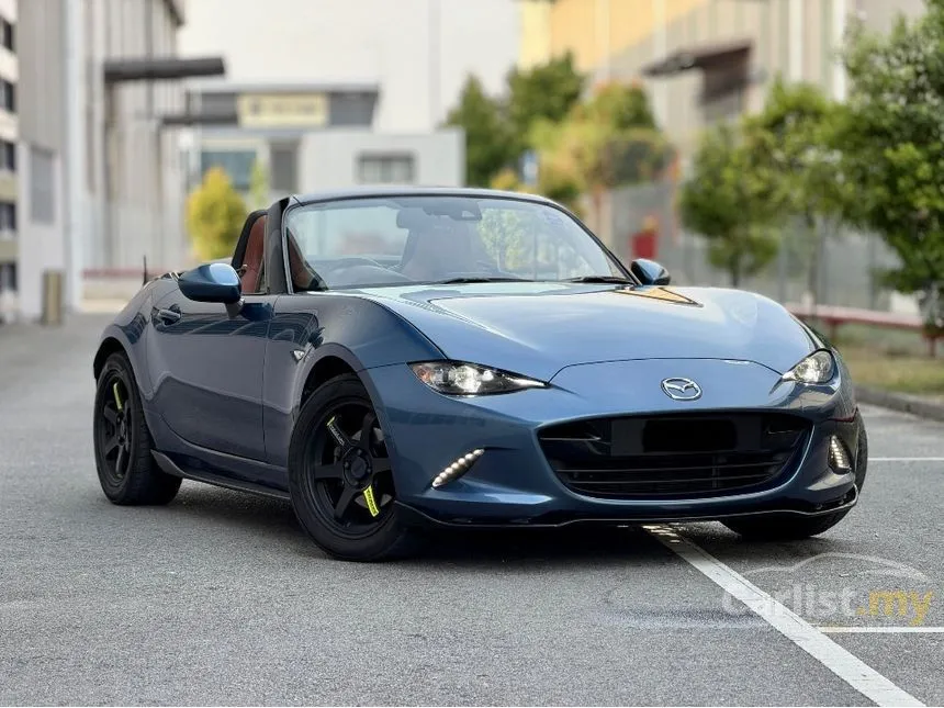 2019 Mazda Roadster S Convertible