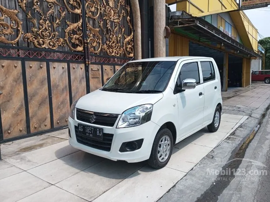 Jual Mobil Suzuki Karimun Wagon R 2019 GL Wagon R 1.0 di Jawa Timur Manual Hatchback Putih Rp 98.000.000
