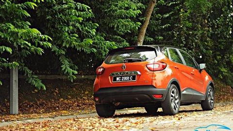 Review: 2015 Renault Captur - The Most Entertaining Crossover Yet?