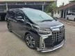 Recon 2019 Toyota Alphard 2.5 SC with Sunroof, DIM, BSM, Roof Monitor and Modelista Bodykit. - Cars for sale