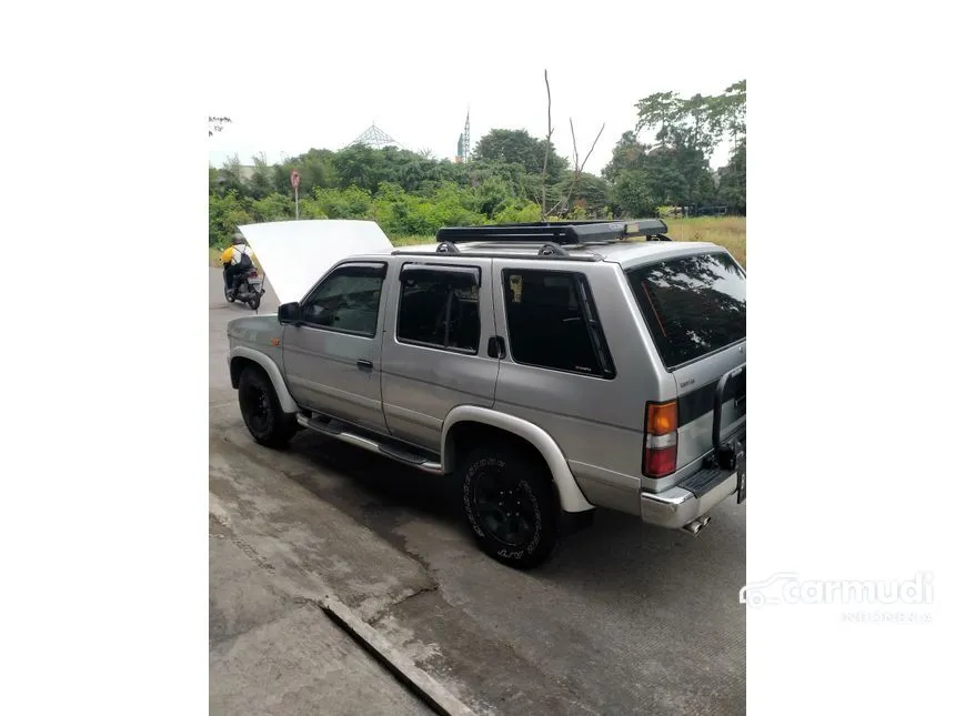2002 Nissan Terrano Spirit SUV