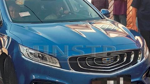 Tun Mahathir Seen In A Geely Borui - Potential Perdana Replacement?