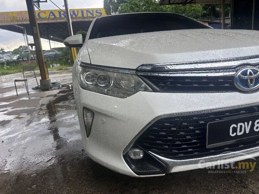 2017 Toyota Camry Hybrid Premium Sedan