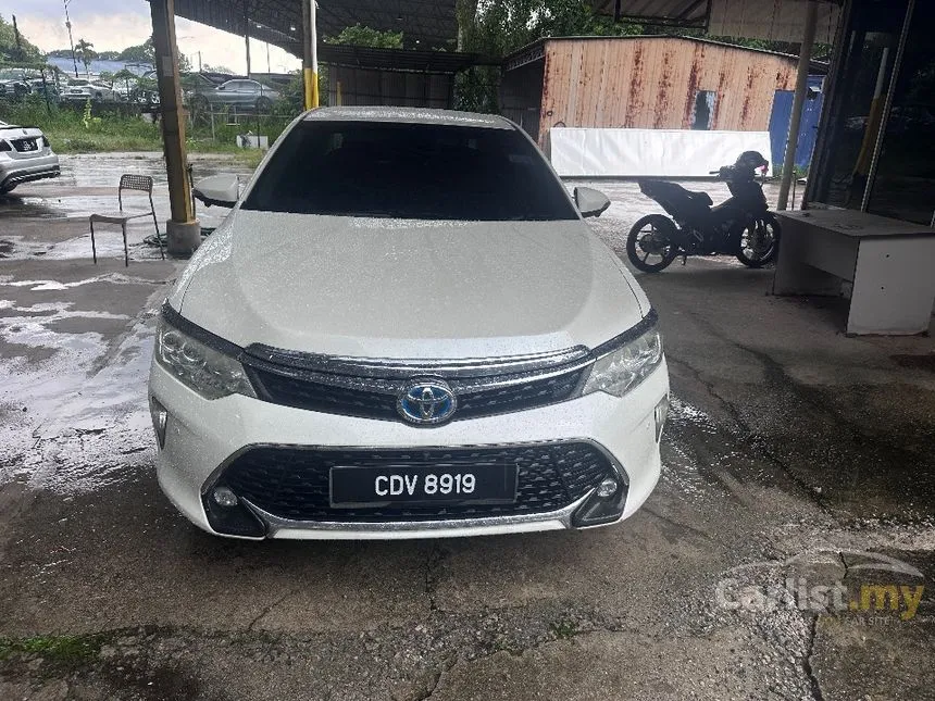 2017 Toyota Camry Hybrid Premium Sedan